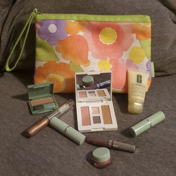 Clinique Other - 8 pc. CLINIQUE Makeup Kit NWT